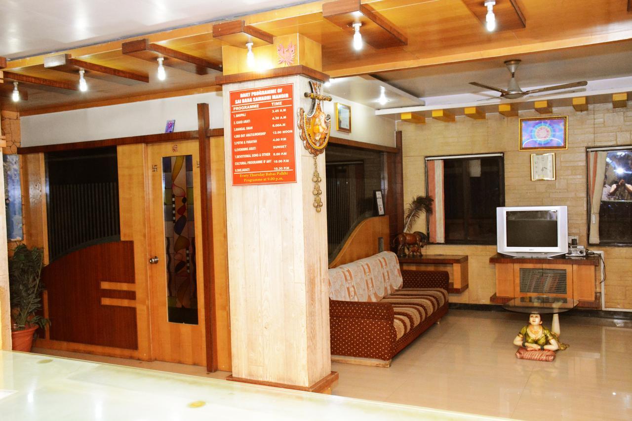 Hotel Sai Varsha Shirdi Luaran gambar